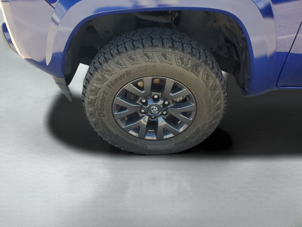 Used 2023 Toyota Tacoma SR5 AWD/4WD image 24