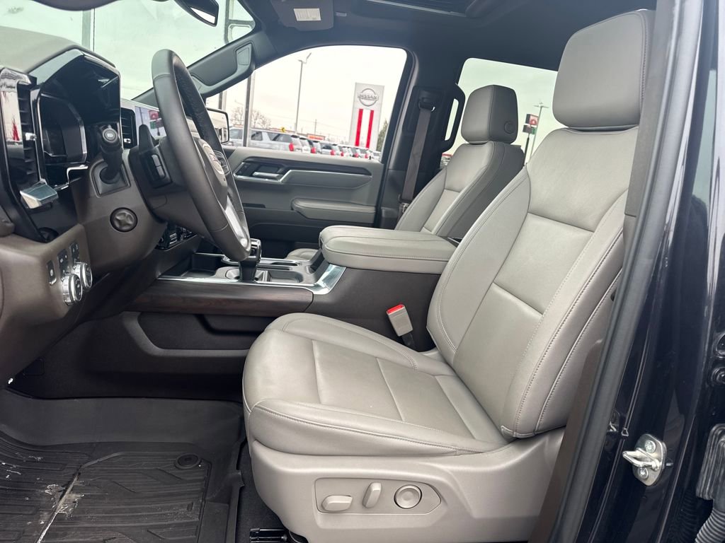 Used 2024 GMC Sierra 1500 SLT w/ SLT Premium Plus Package image 19
