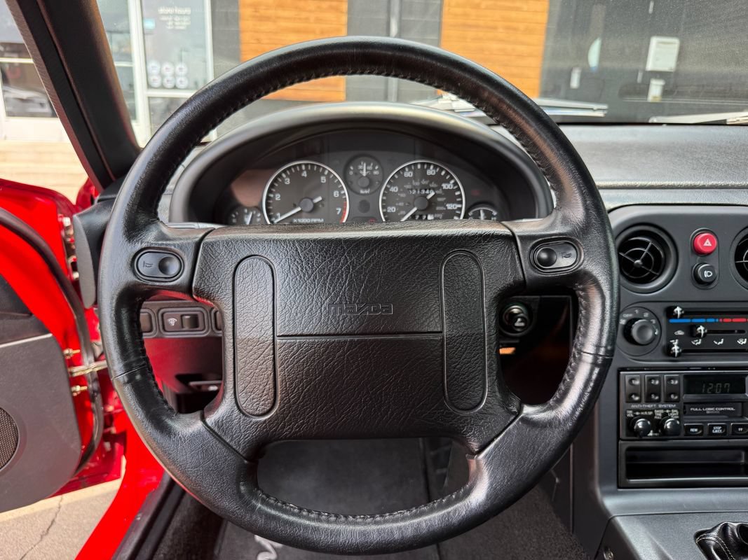 Used 1990 MAZDA MX-5 Miata RWD image 53