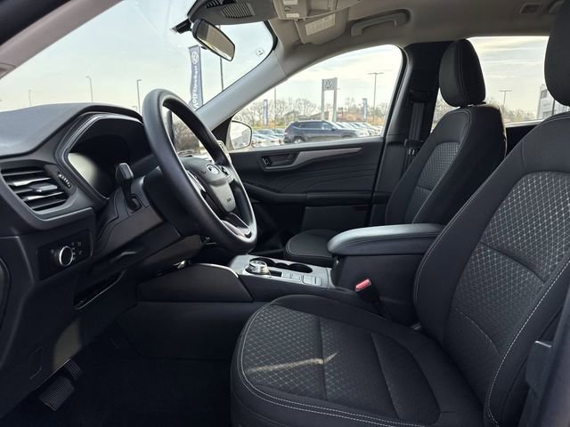 Used 2025 Ford Escape Active image 11
