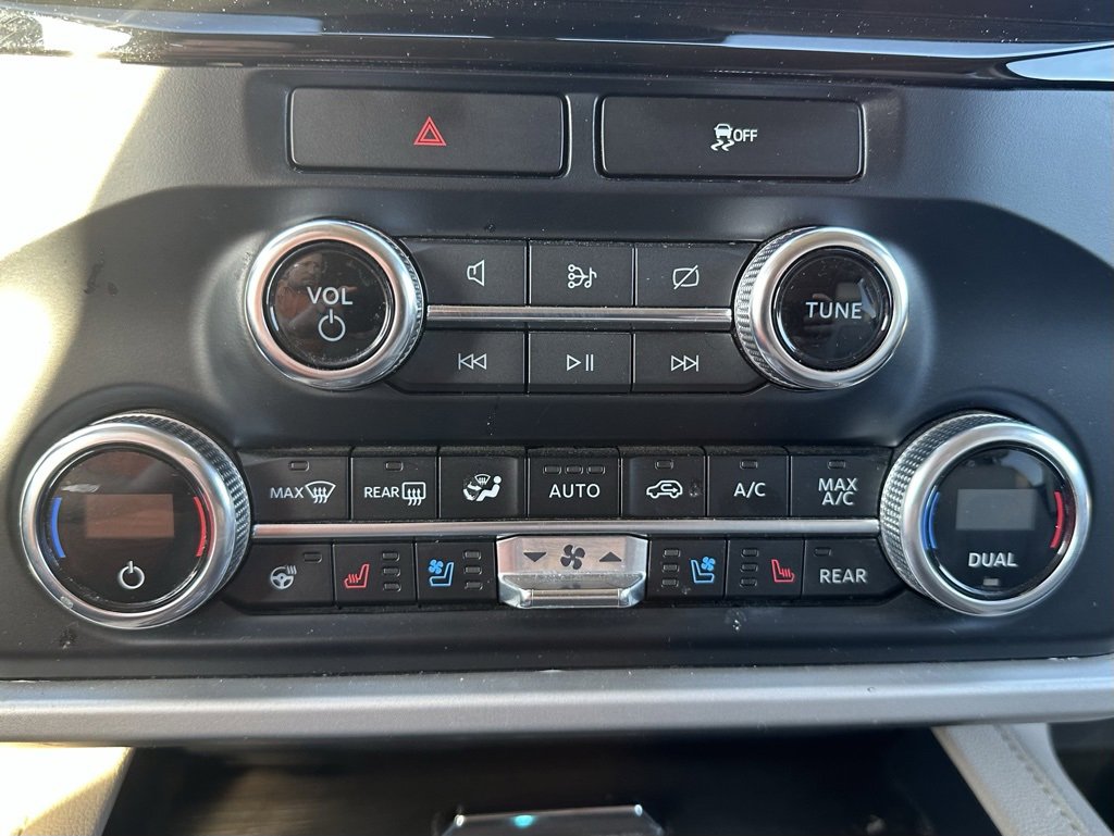 Used 2023 Ford Expedition Max Limited image 35