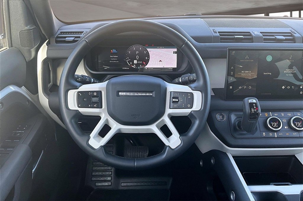 Used 2025 Land Rover Defender 110 S image 5