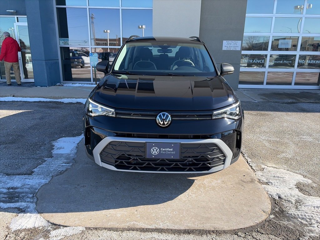 Certified 2025 Volkswagen Taos S image 3