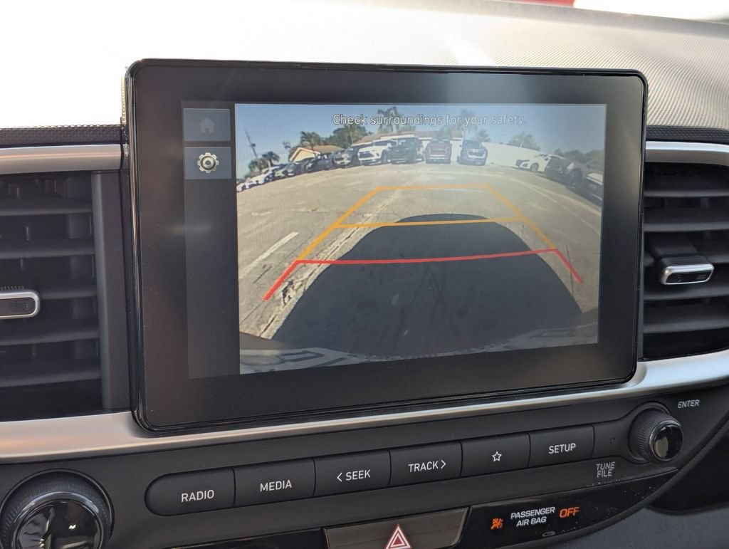 Used 2025 Hyundai Venue SEL FWD image 22