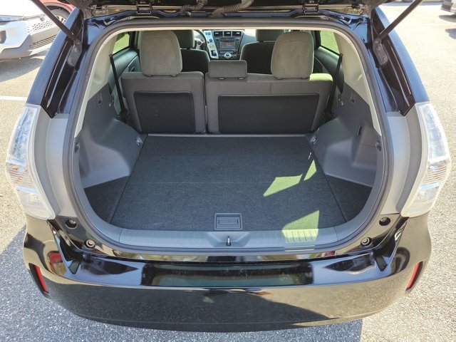 Used 2012 Toyota Prius V Three image 19