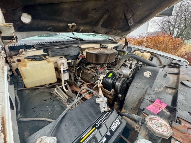 Used 1993 GMC Yukon 4WD 2-Door image 15