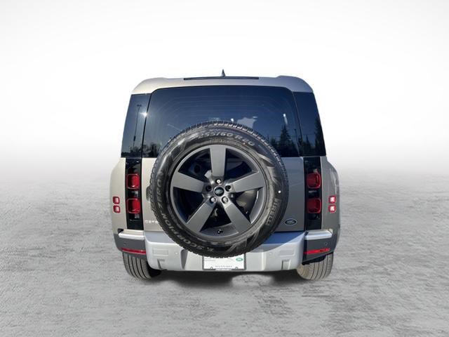 Used 2022 Land Rover Defender 110 S image 6