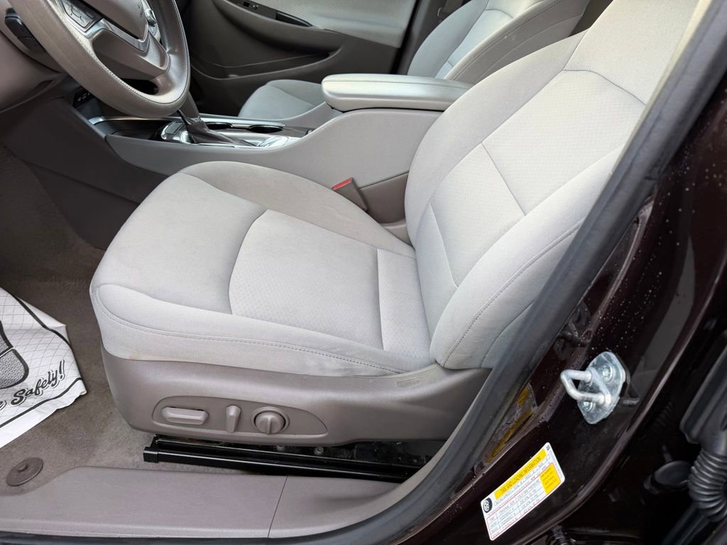 Used 2020 Chevrolet Malibu LT image 13