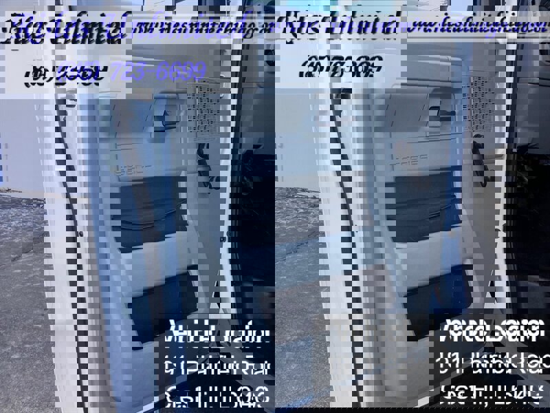 Used 2013 Ford E-150 and Econoline 150 image 9