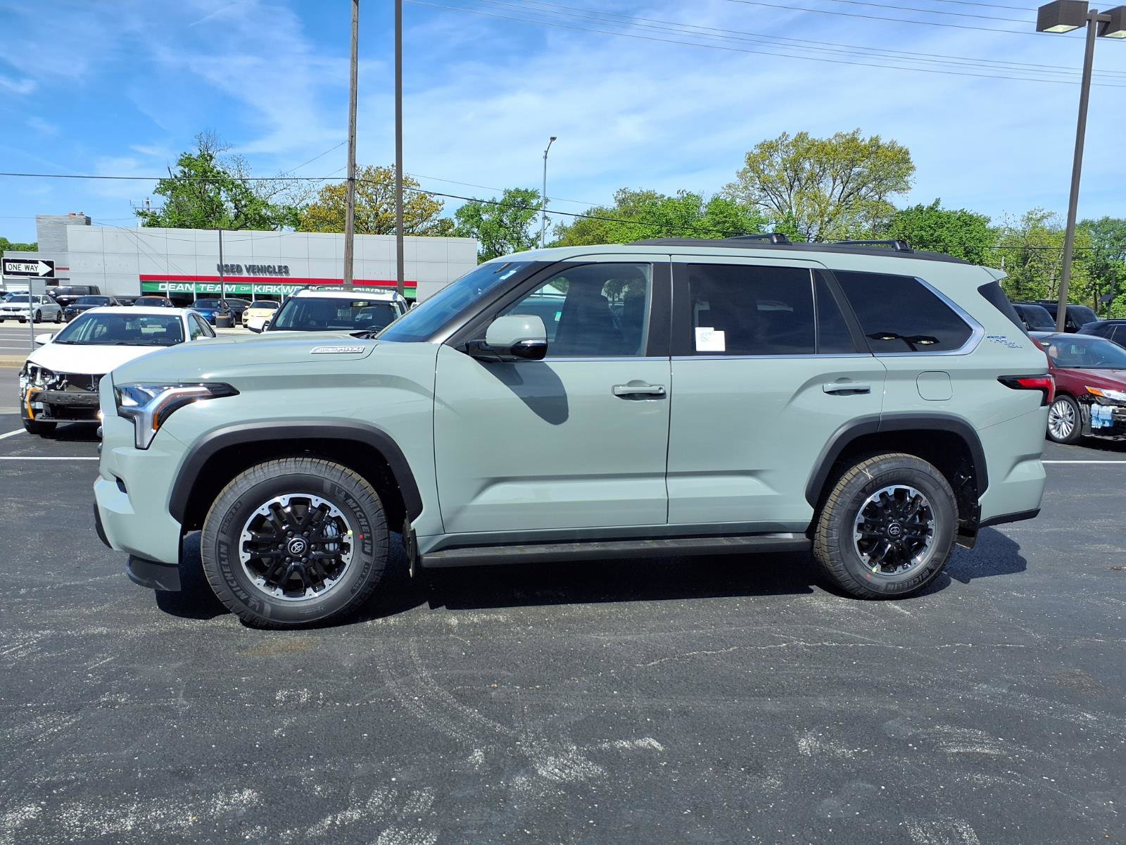 New 2026 Toyota Sequoia SR5 w/ TRD Off-Road Package AWD/4WD image 31
