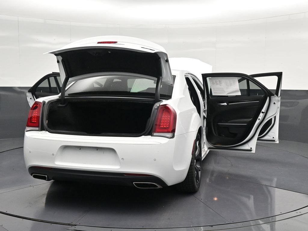 Used 2023 Chrysler 300 S w/ Comfort Group RWD image 36