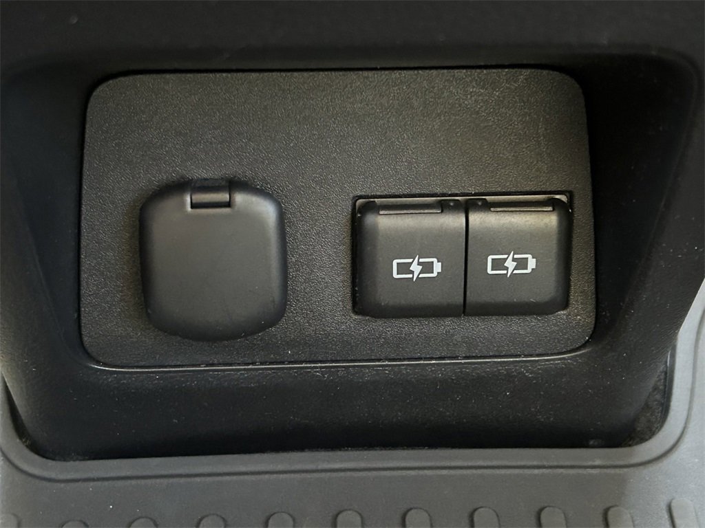 Used 2025 Lexus NX 300h AWD w/ Luxury Package image 17