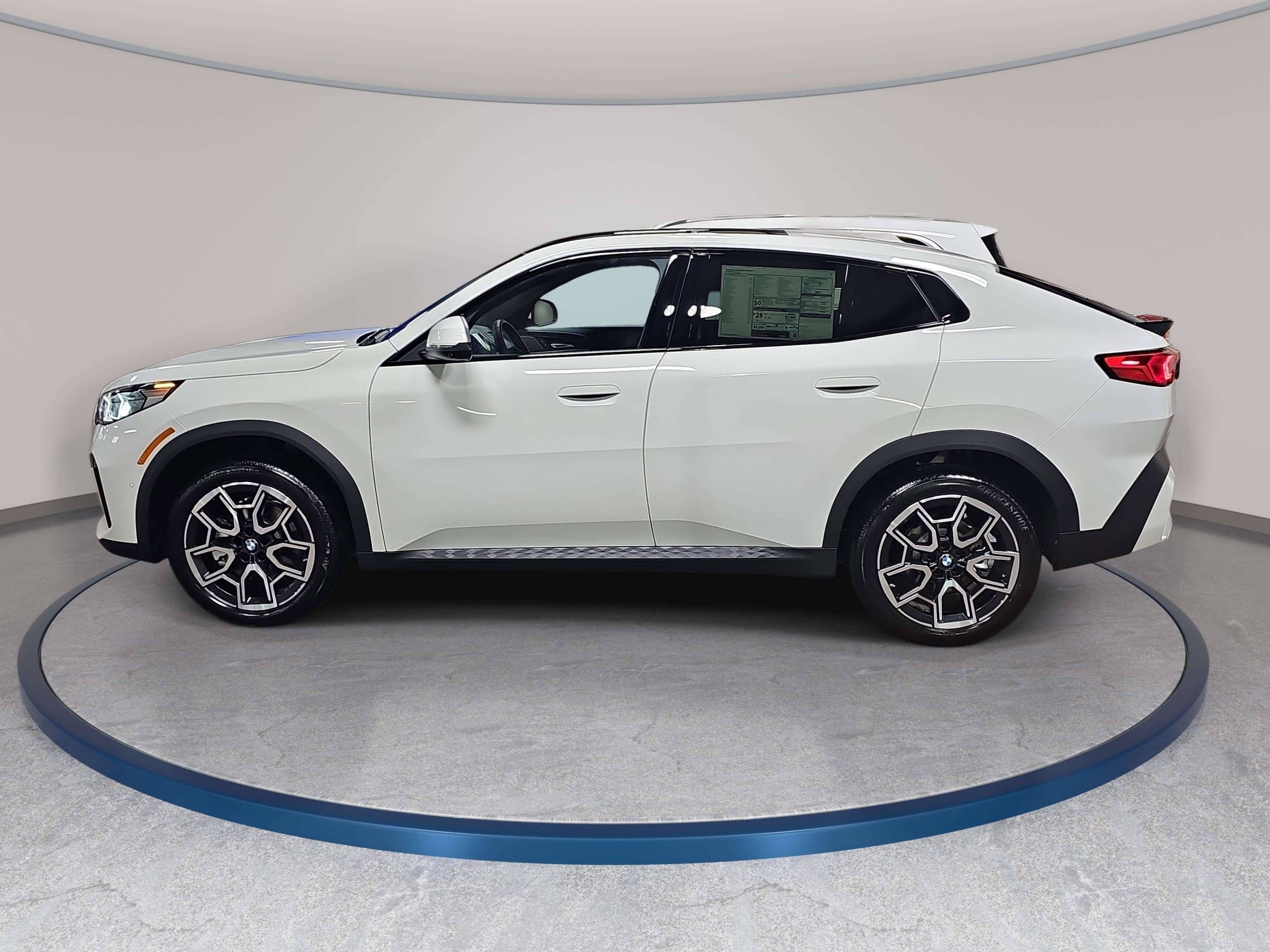 New 2026 BMW X2 xDrive28i w/ Technology Package image 8