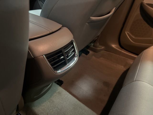 Used 2024 Chevrolet Malibu LT image 44