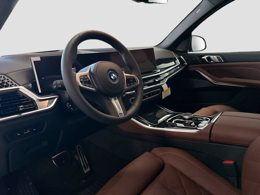 Used 2026 BMW X5 xDrive50e w/ M Sport Package AWD/4WD image 9