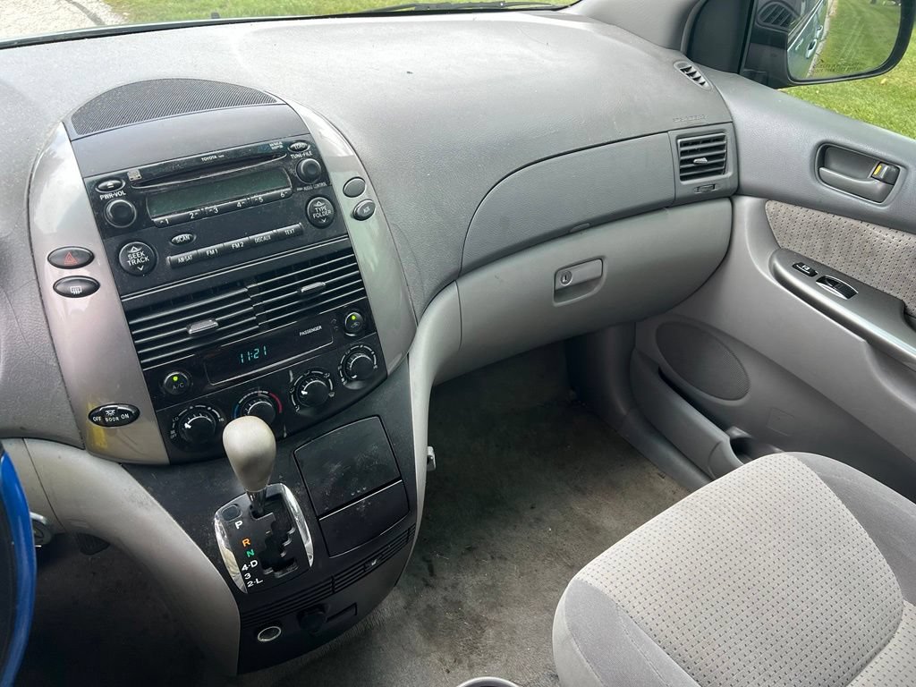 Used 2007 Toyota Sienna FWD image 24