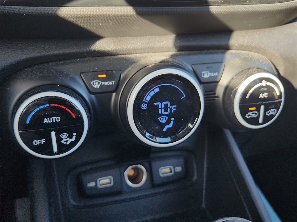 Certified 2022 Hyundai Venue Limited image 30