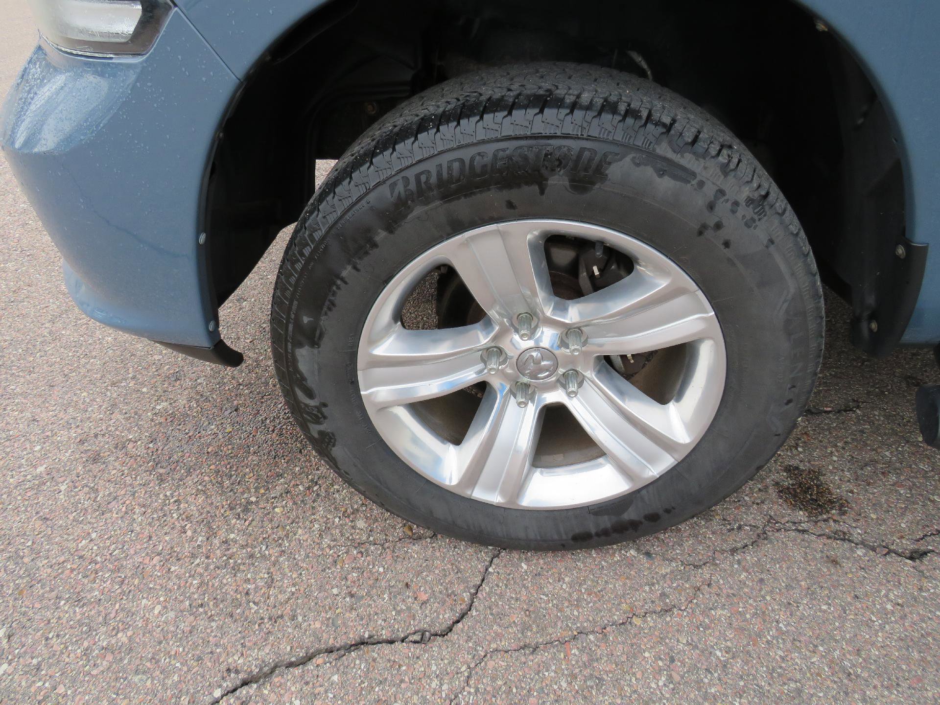 Used 2015 RAM 1500 Sport w/ Ceramic Blue Sport Package image 3