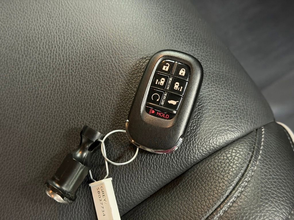 Used 2025 Honda Odyssey Touring image 31