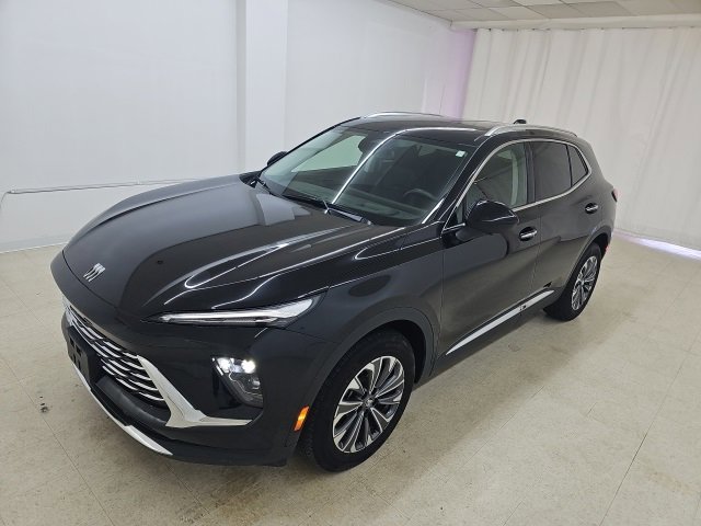 Used 2025 Buick Envision Preferred image 31