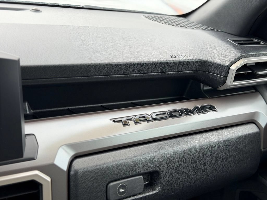 Certified 2024 Toyota Tacoma TRD Off-Road AWD/4WD image 22