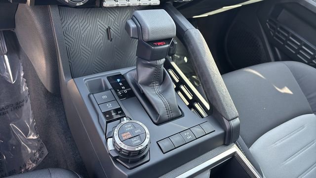 Used 2025 Toyota Tacoma TRD Off-Road image 29