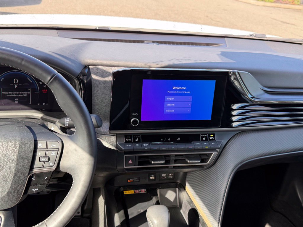 Certified 2025 Toyota Camry Hybrid FWD image 22