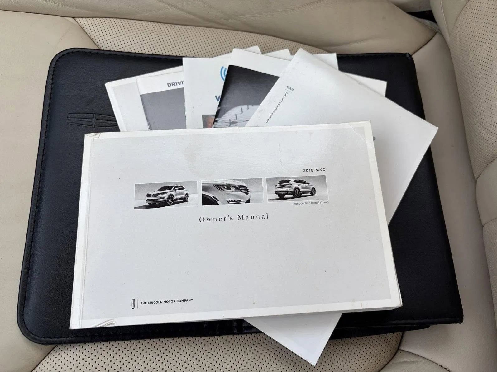 Used 2015 Lincoln MKC AWD w/ Equipment Group 101A Select image 26