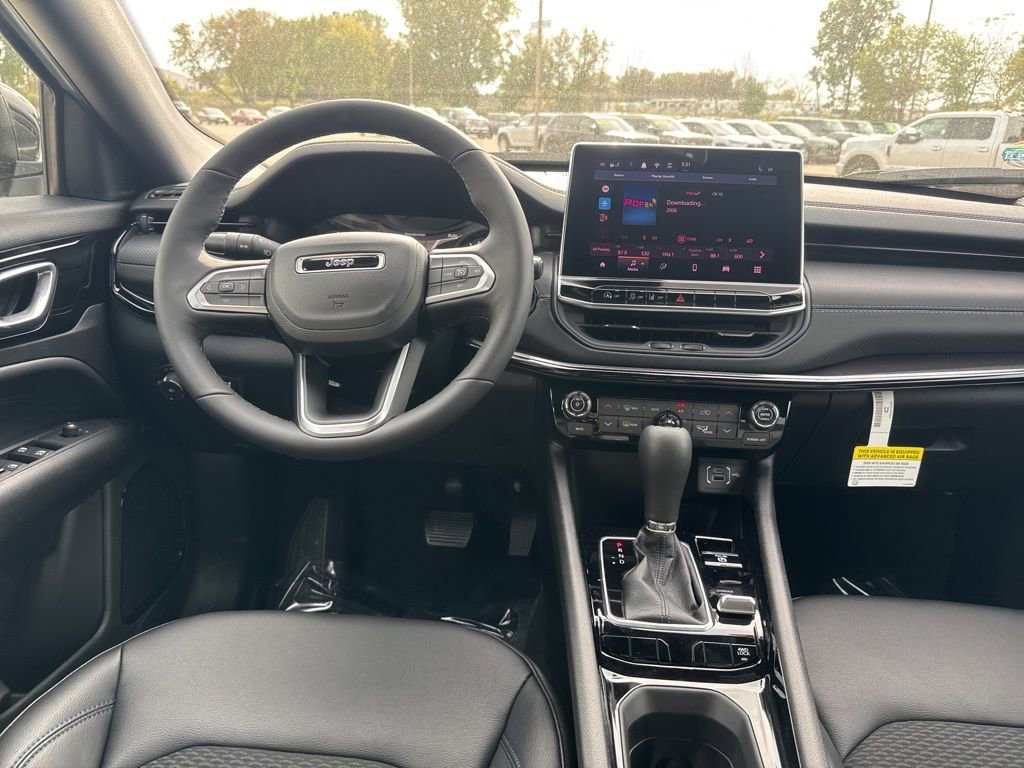 New 2026 Jeep Compass Latitude image 6