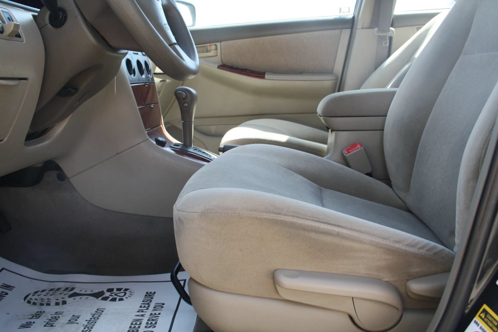 Used 2007 Toyota Corolla LE FWD image 10