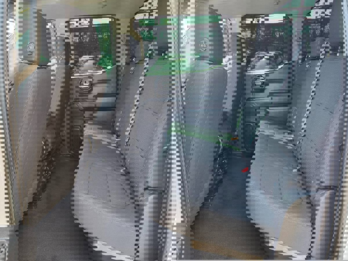 Used 2021 Chevrolet Silverado 1500 Custom image 22