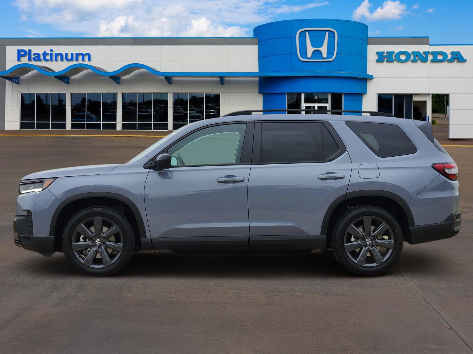 New 2026 Honda Pilot Sport image 3