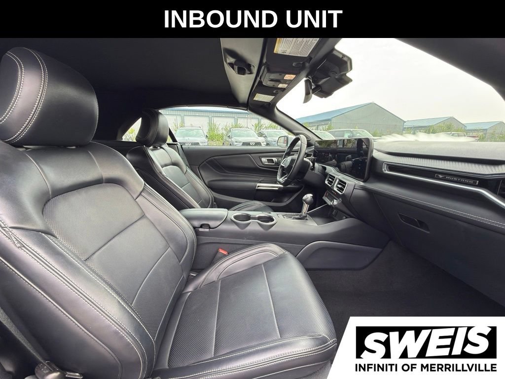 Used 2025 Ford Mustang Premium RWD image 11