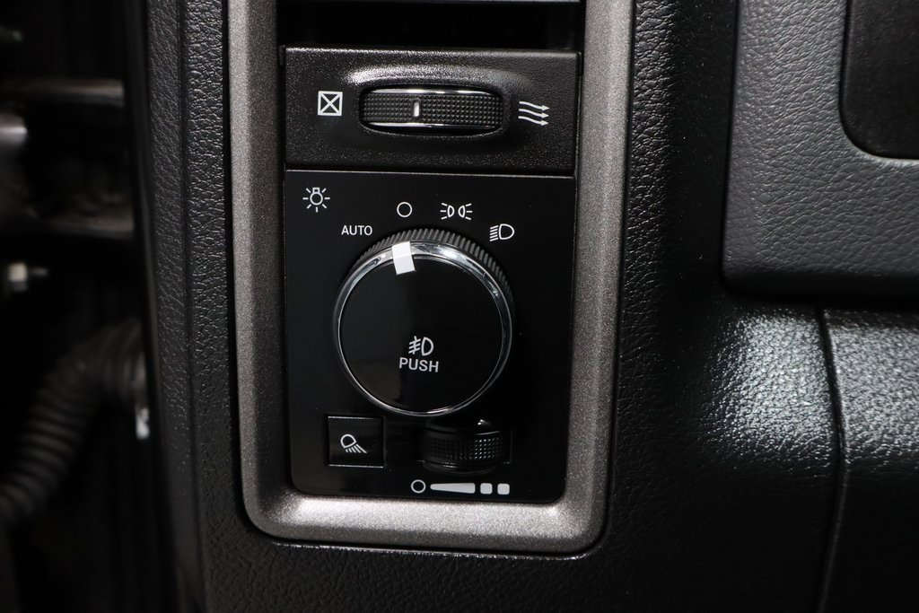 Used 2017 RAM 1500 Express w/ Black Ram 1500 Express Group image 22