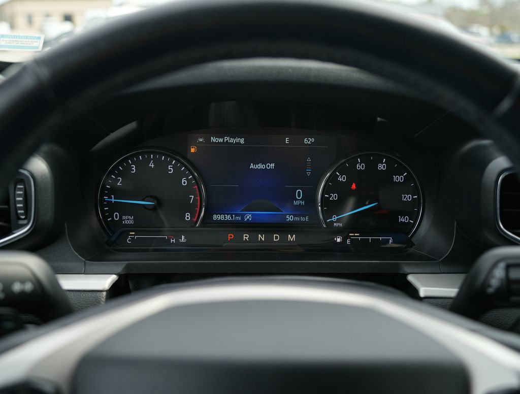 Used 2020 Ford Explorer XLT w/ Equipment Group 202A image 12