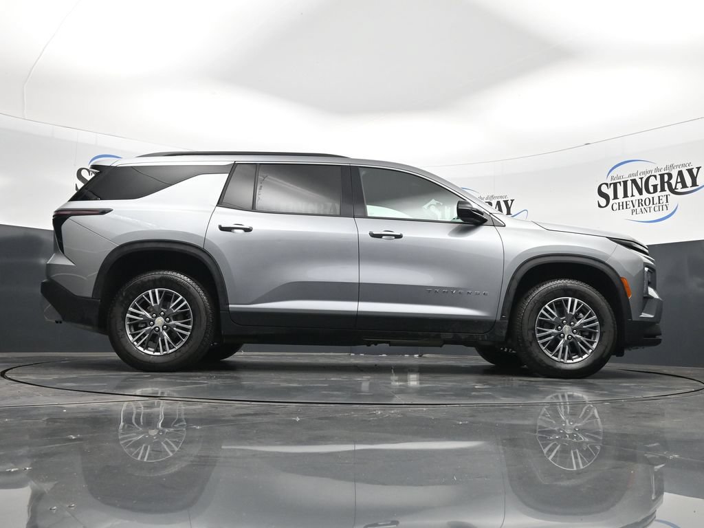 Used 2026 Chevrolet Traverse LT AWD/4WD image 36