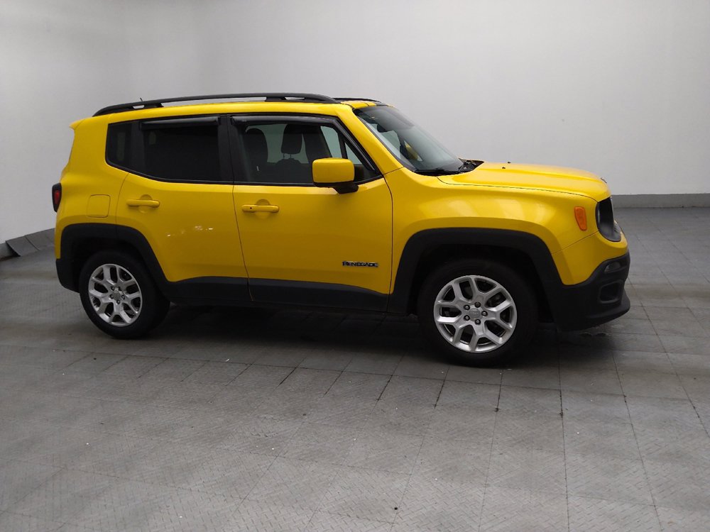 Used 2016 Jeep Renegade Latitude FWD image 11