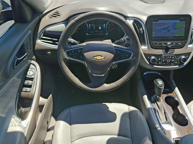Used 2017 Chevrolet Malibu Premier w/ Premier Sun and Wheel Package FWD image 12