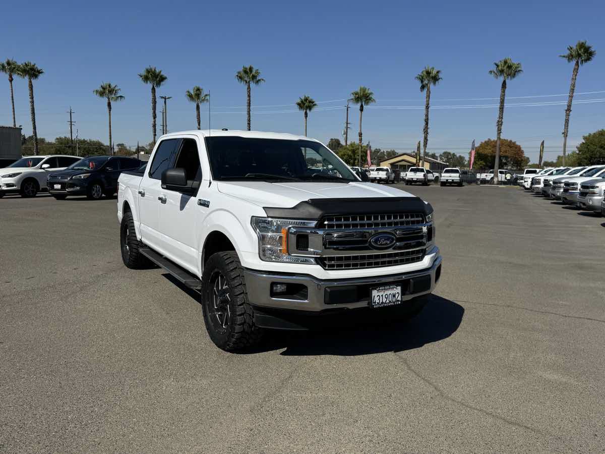 Used 2018 Ford F150 XLT w/ Equipment Group 302A Luxury RWD image 3