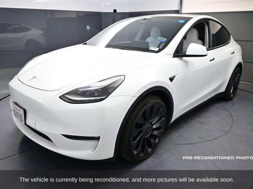 Used 2023 Tesla Model Y Performance image 2