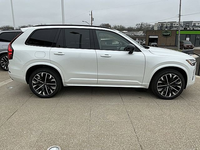 New 2026 Volvo XC90 T8 Ultra w/ Lounge Package image 7