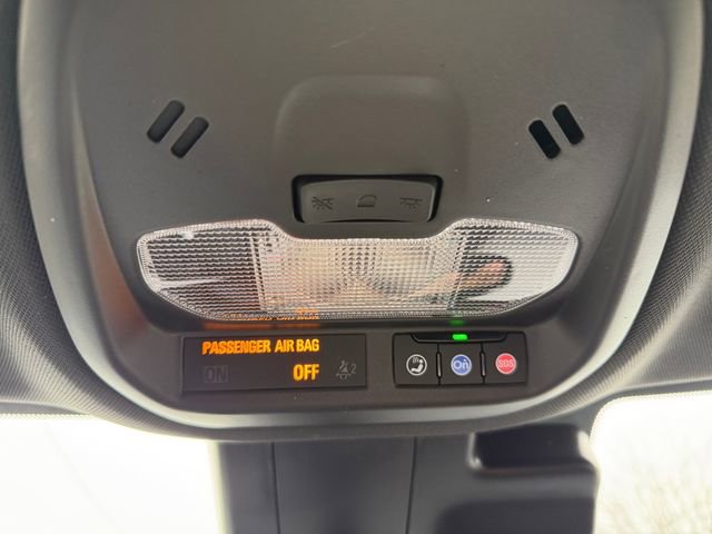 Used 2025 Chevrolet Trax RS w/ Driver Confidence Package image 28