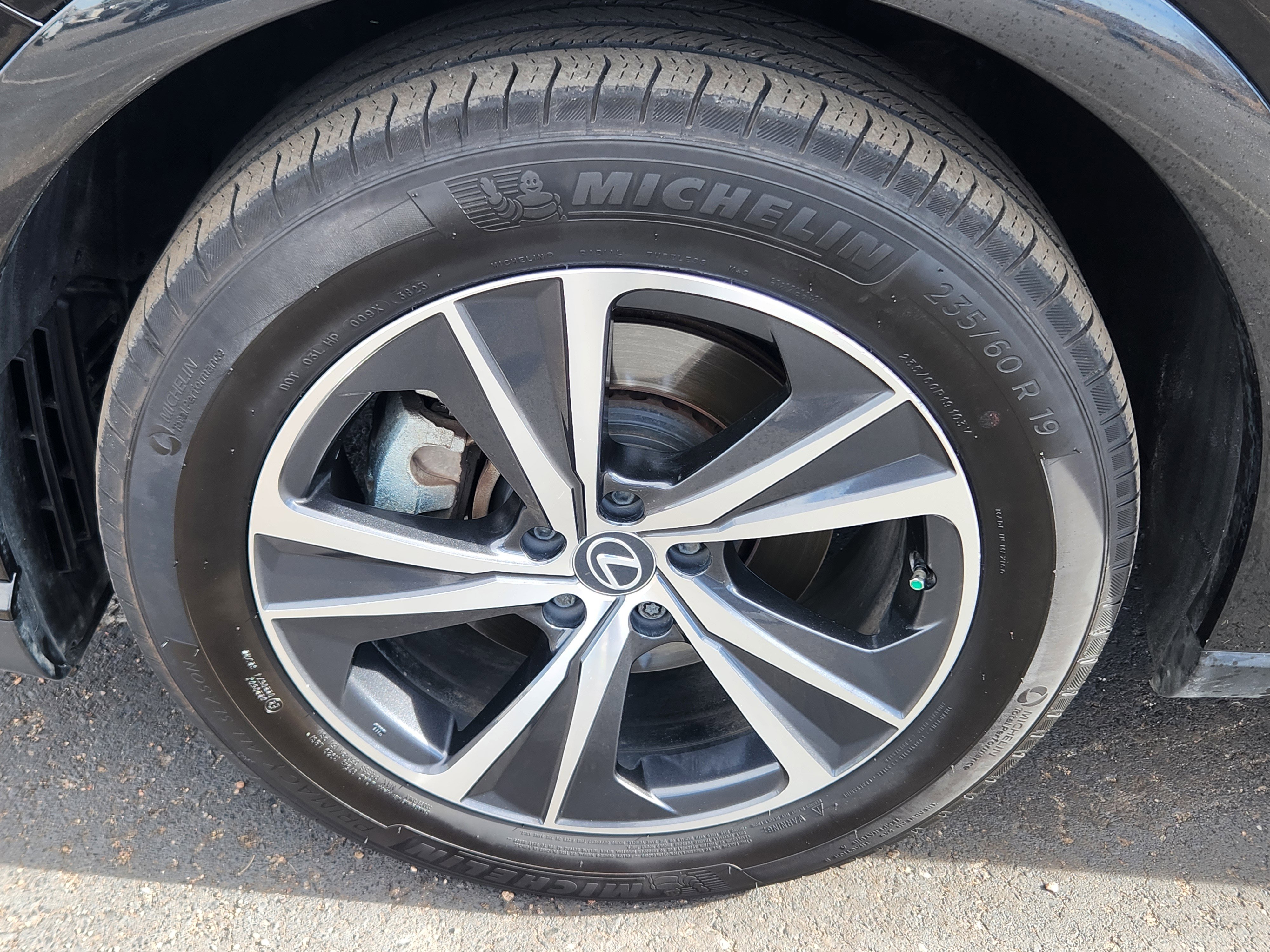 Used 2024 Lexus RX 350 AWD w/ Technology Package image 18