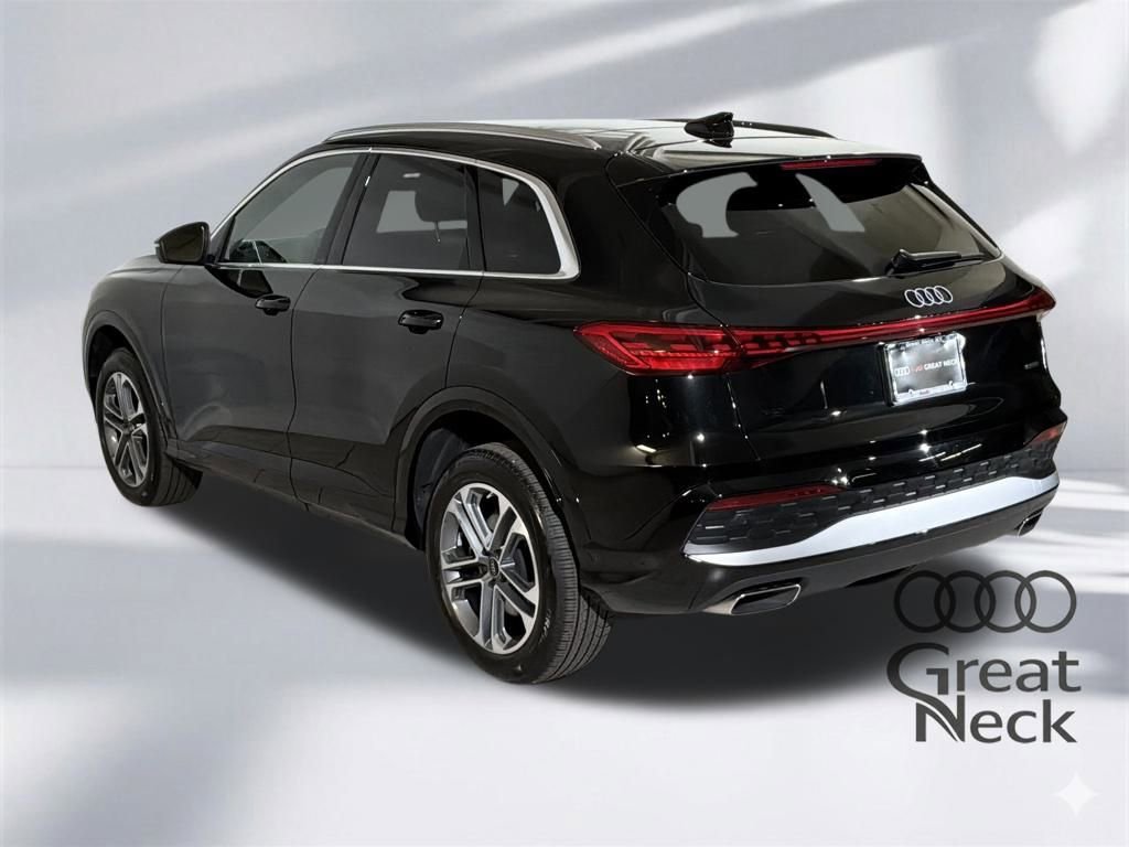 Certified 2025 Audi Q5 Premium w/ Convenience Package image 9