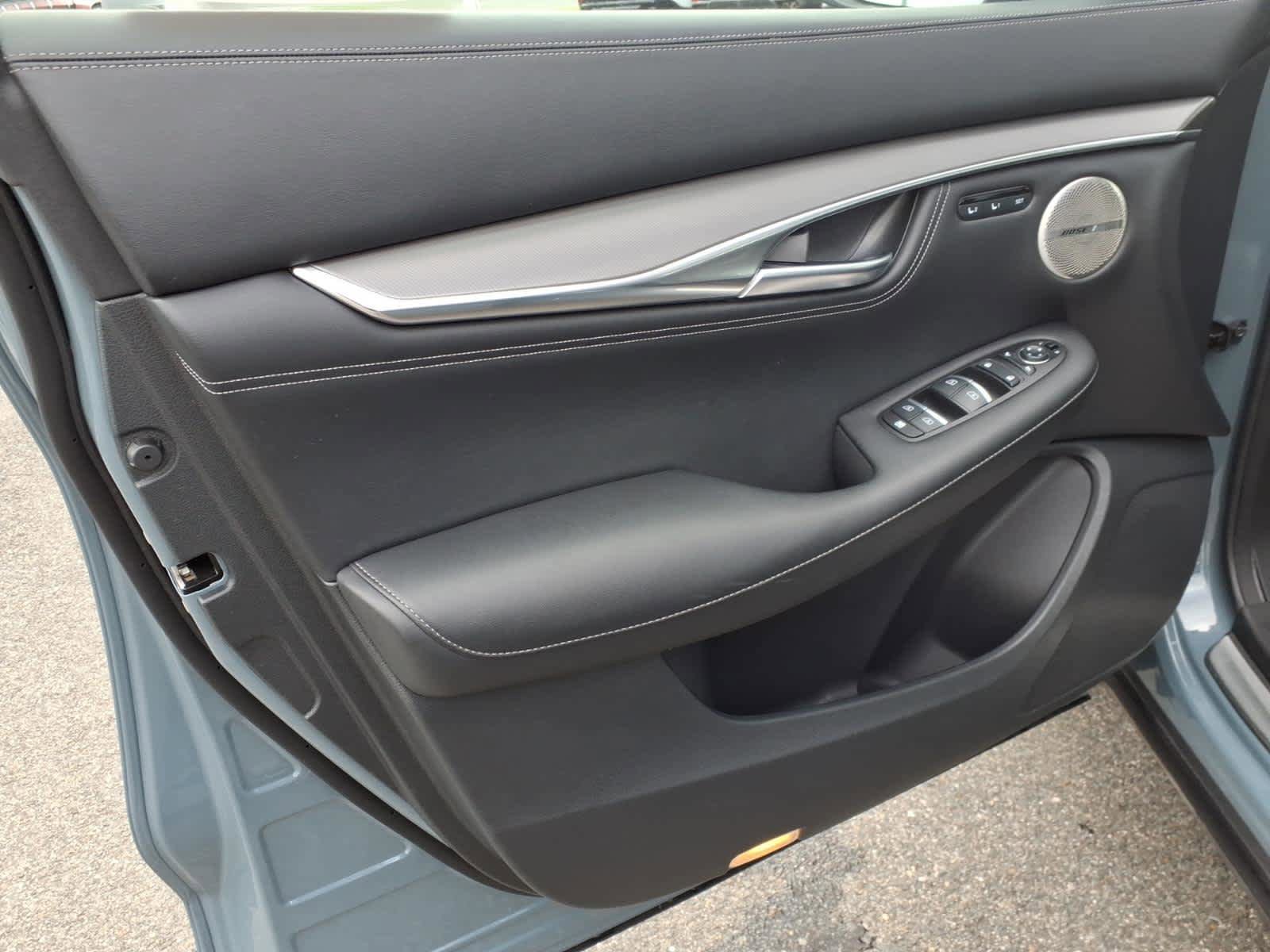 Certified 2023 INFINITI QX55 Essential AWD/4WD image 9
