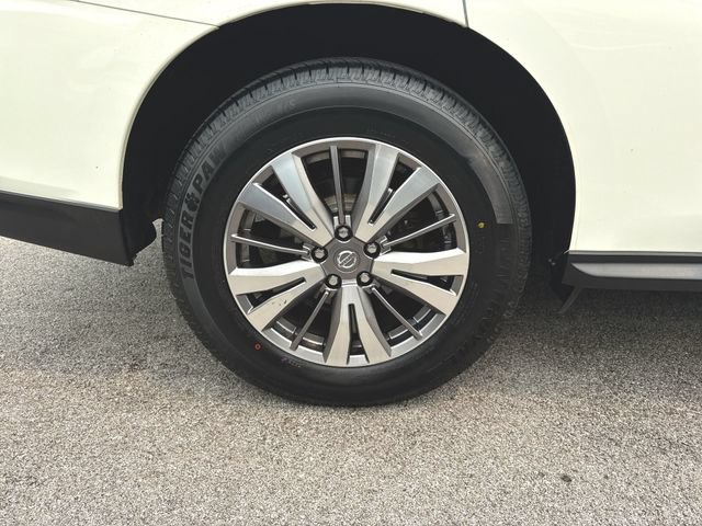 Used 2019 Nissan Pathfinder SV AWD/4WD image 32