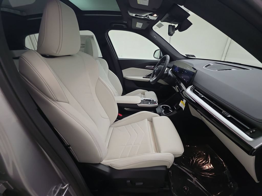 New 2027 BMW X1 xDrive28i w/ Convenience Package AWD/4WD image 32