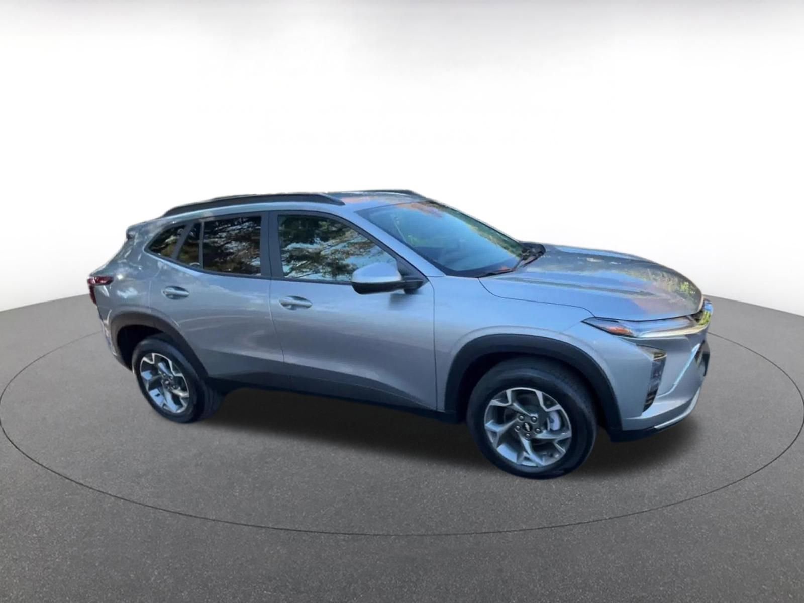 Used 2025 Chevrolet Trax LT video 2