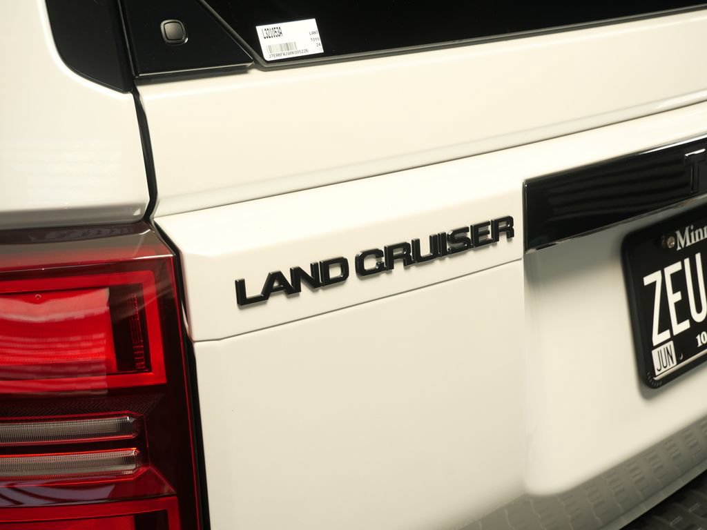 Used 2024 Toyota Land Cruiser w/ Premium Package AWD/4WD image 9