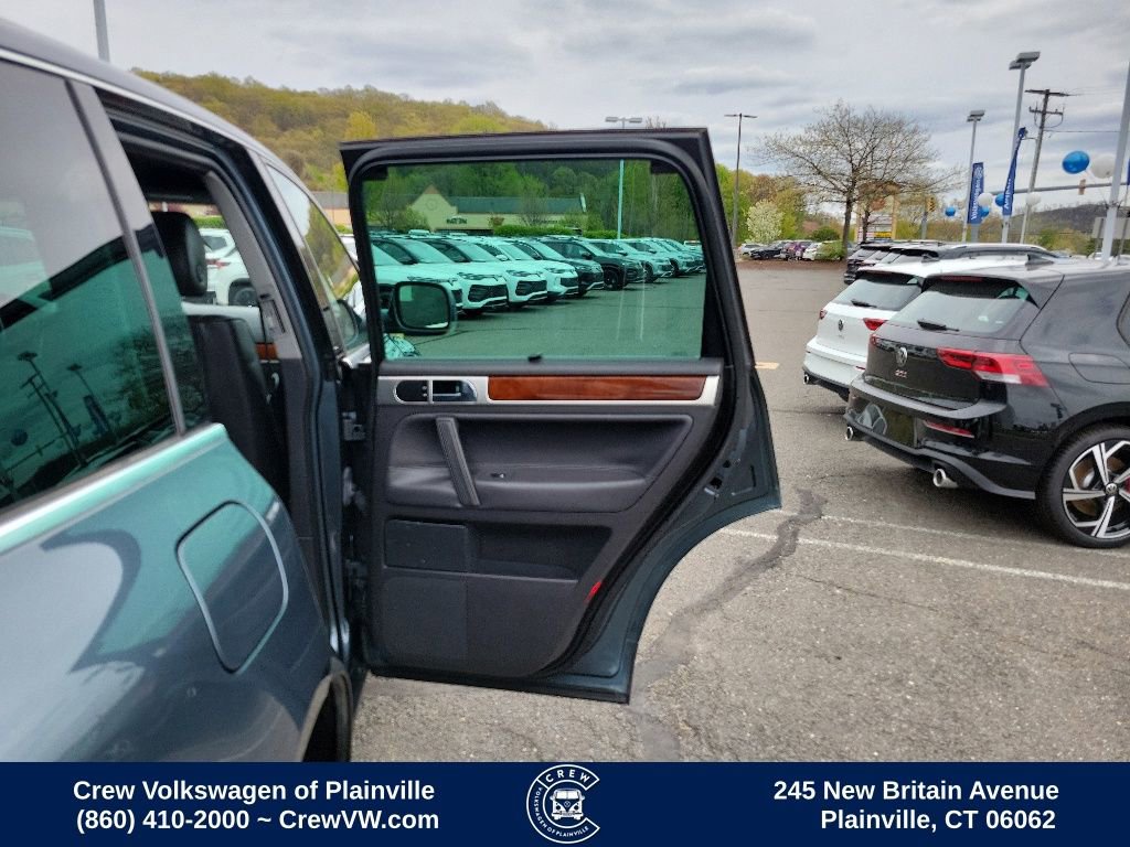 Used 2004 Volkswagen Touareg V8 AWD/4WD image 49